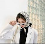 Mắt kính , khăn choàng đầu chụp ảnh mặc áo dài Tết